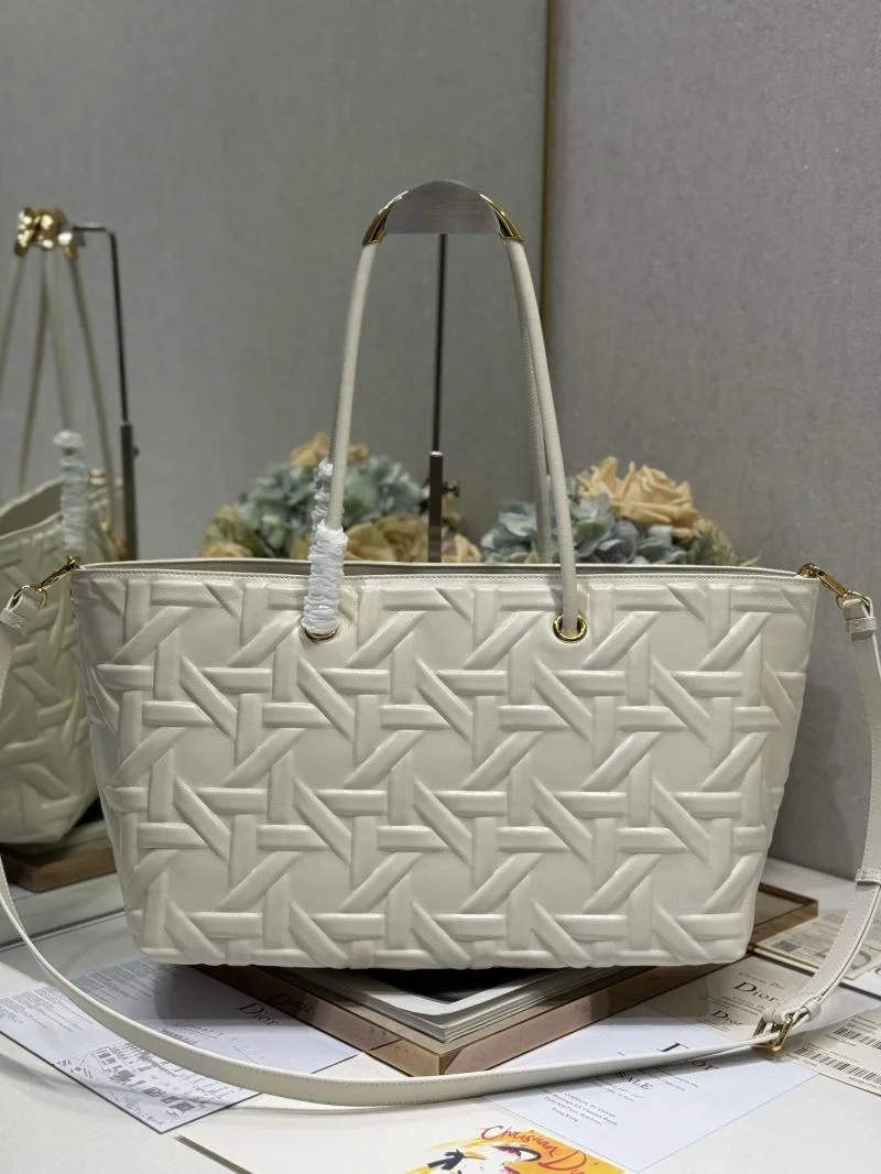 Unisex Christian Dior Shopping Bags 46820