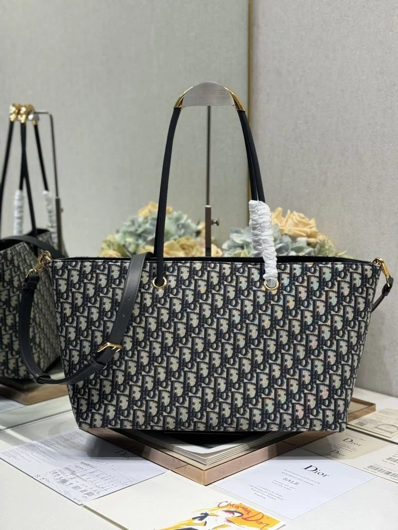 Christian Dior Shopping Bags StreetReady 46816