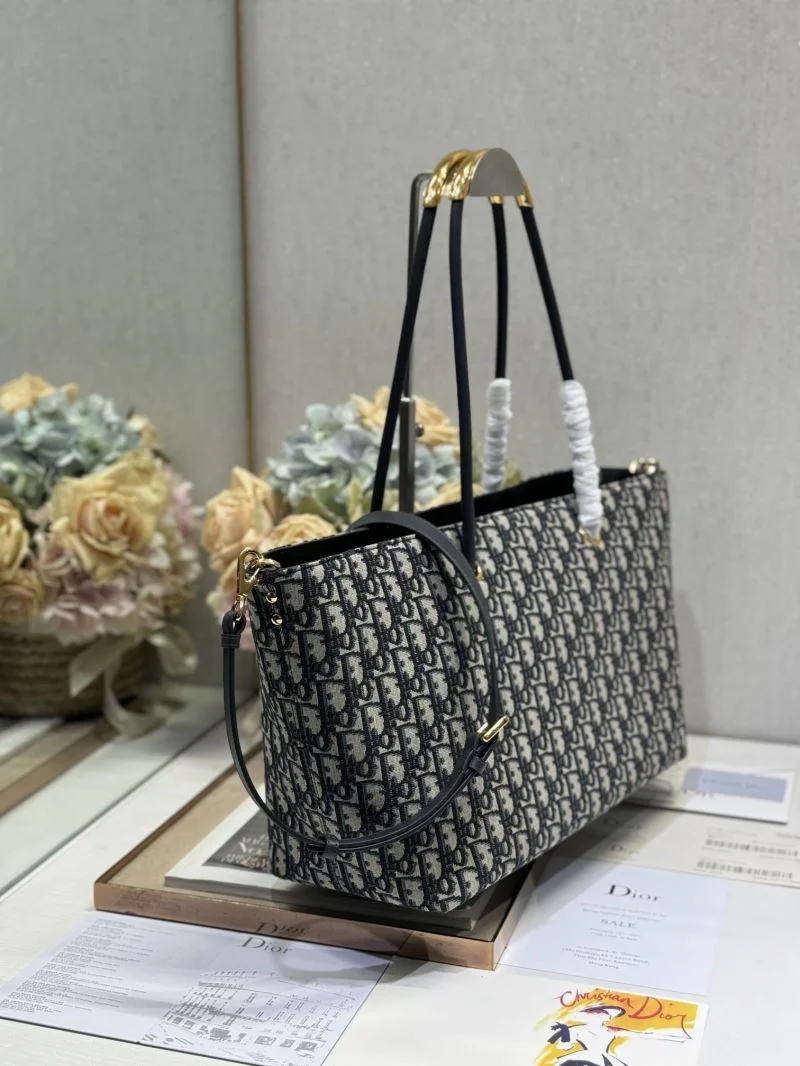Christian Dior Shopping Bags StreetReady 46816