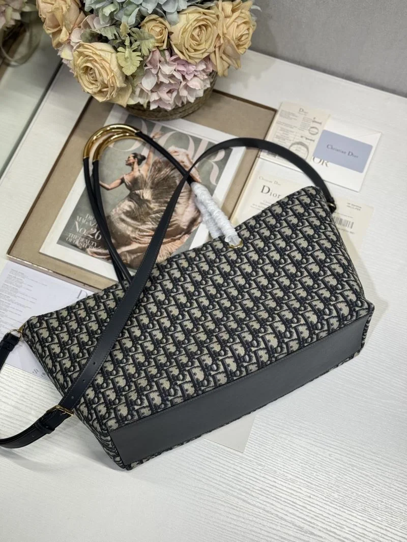 Christian Dior Shopping Bags StreetReady 46816