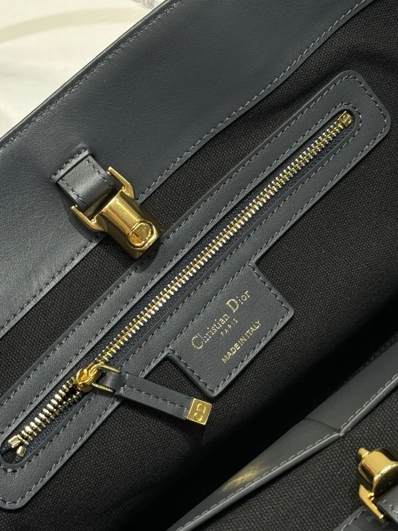 Christian Dior Shopping Bags StreetReady 46816