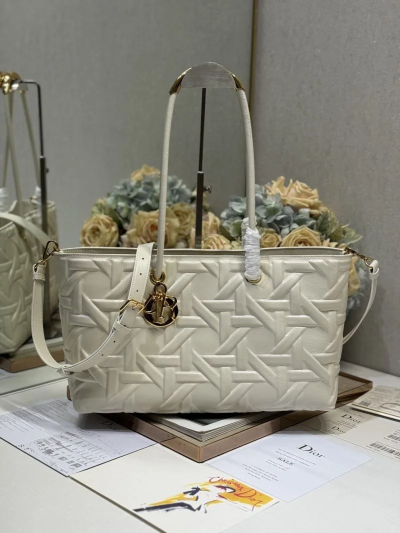 WaterResistant Christian Dior Shopping Bags 46809