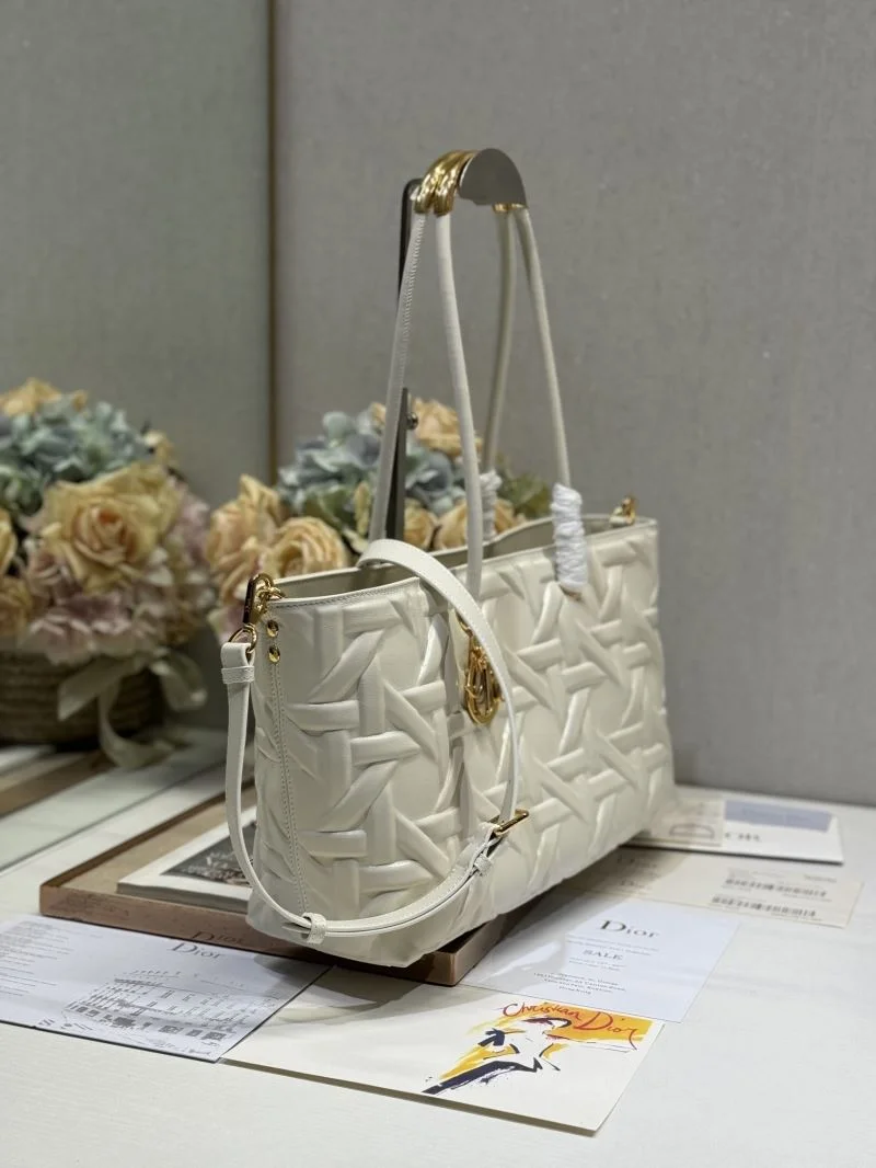 WaterResistant Christian Dior Shopping Bags 46809