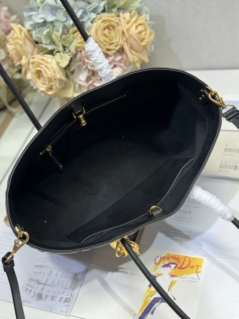 Christian Dior Shopping Bags Functional 46808