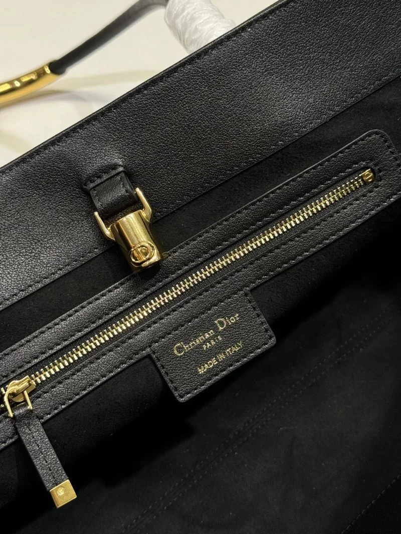 Christian Dior Shopping Bags Functional 46808