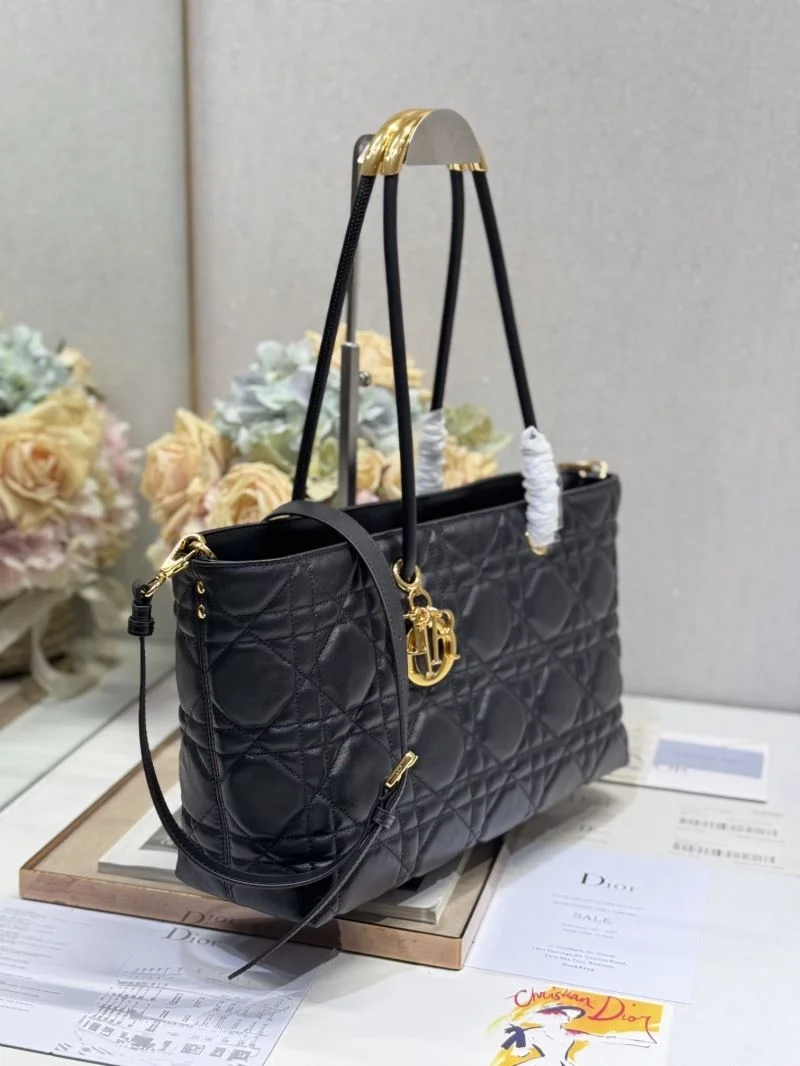 Christian Dior Shopping Bags Unisex 46840