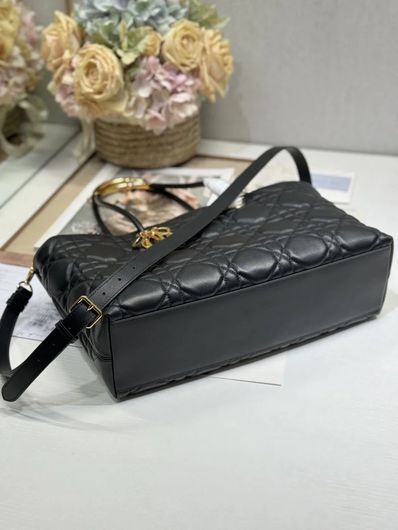 Christian Dior Shopping Bags Unisex 46840