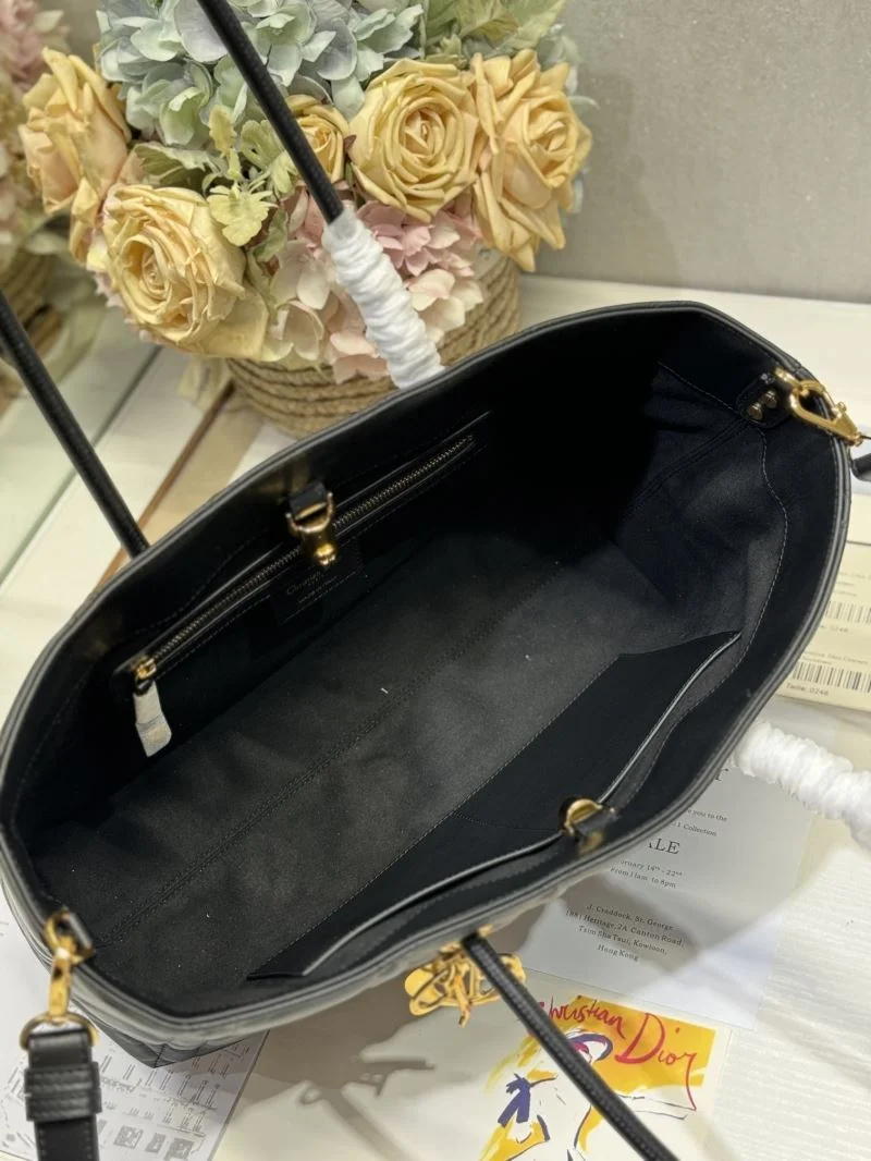 Christian Dior Shopping Bags Unisex 46840