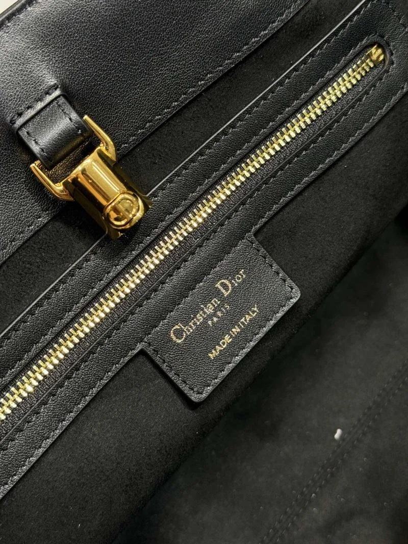 Christian Dior Shopping Bags Unisex 46840