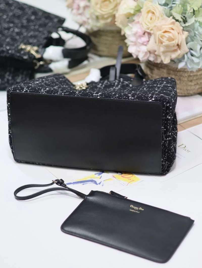 Stylish Christian Dior Shopping Bags 46807