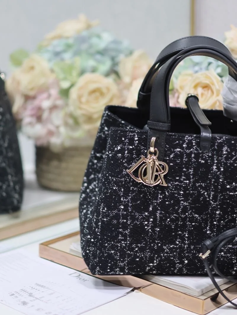 Christian Dior Shopping Bags FashionForward 46922
