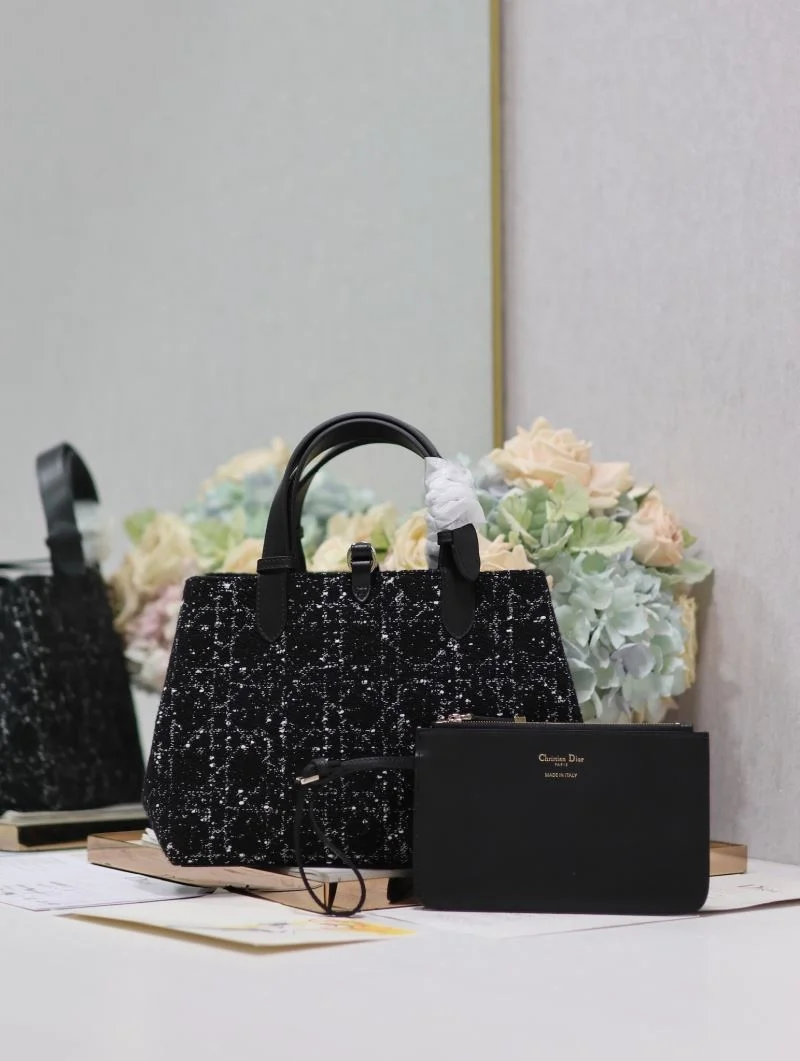Christian Dior Shopping Bags FashionForward 46922