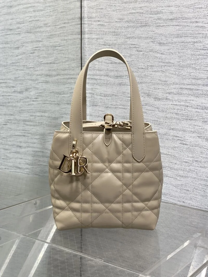 Christian Dior Shopping Bags RelaxedFit 46798