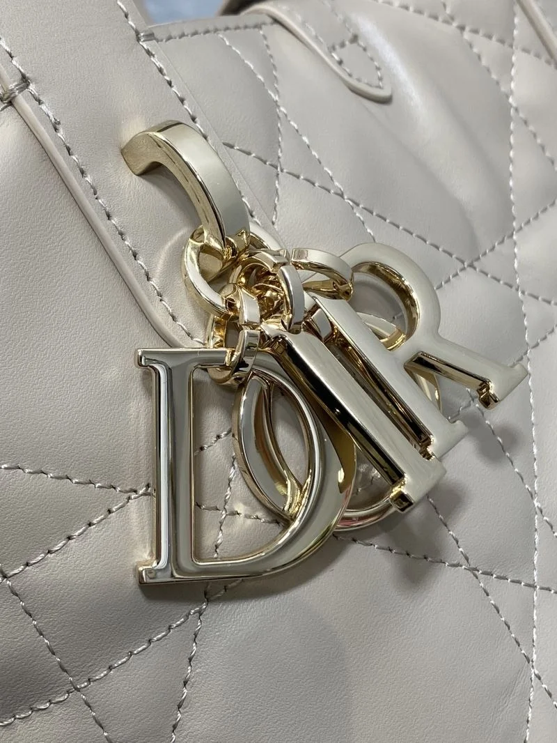Christian Dior Shopping Bags RelaxedFit 46798