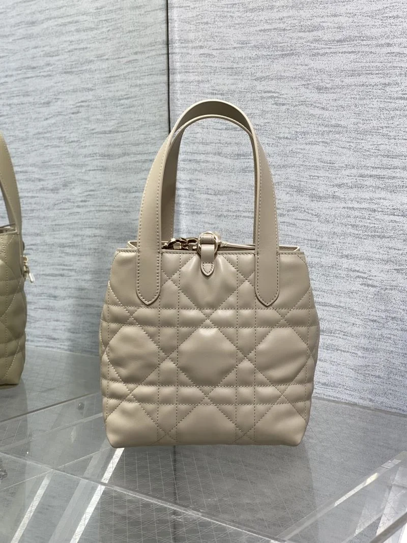 Christian Dior Shopping Bags RelaxedFit 46798