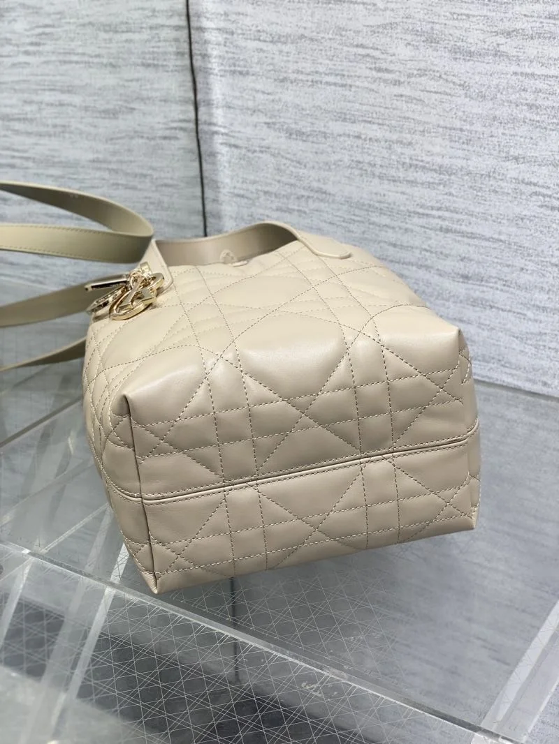 Christian Dior Shopping Bags RelaxedFit 46798