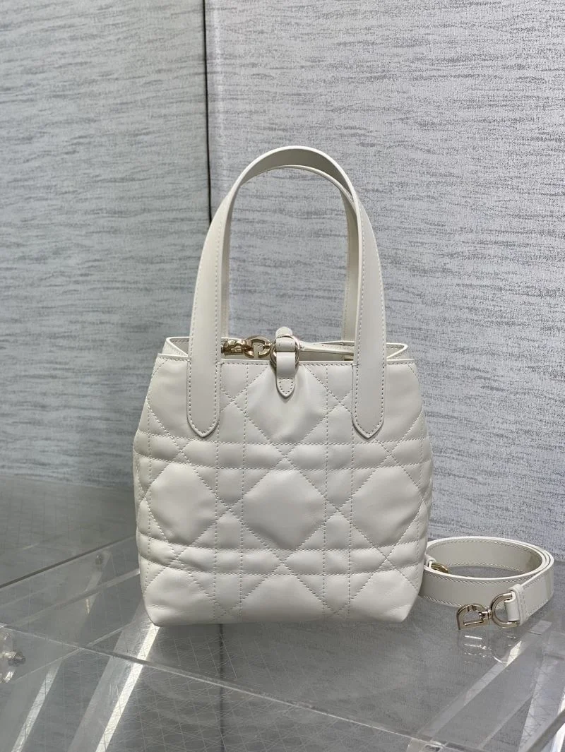 Christian Dior Shopping Bags Bright 46797