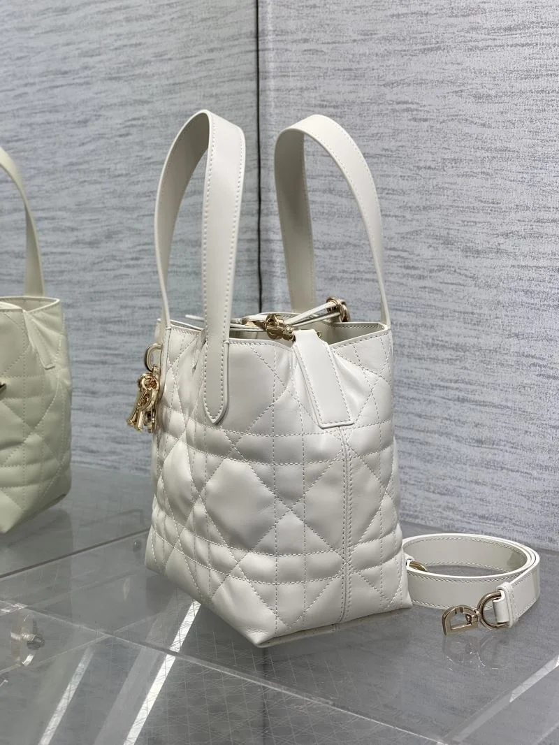 Christian Dior Shopping Bags Bright 46797