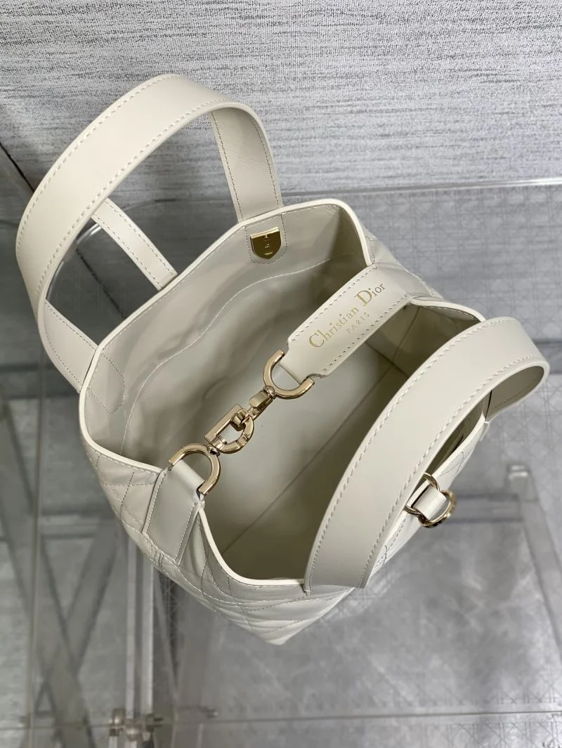 Christian Dior Shopping Bags Bright 46797