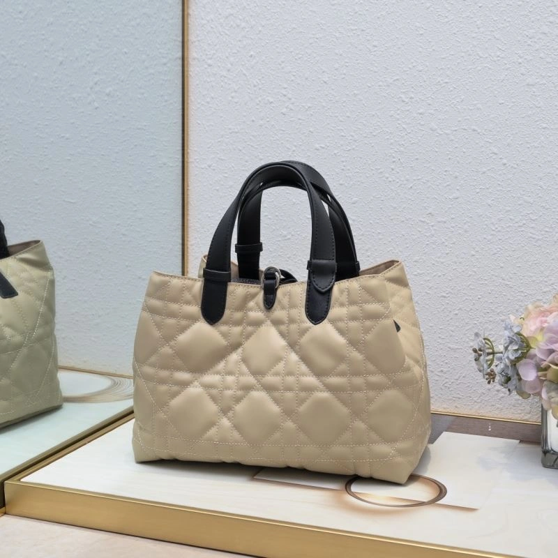 Chic Christian Dior Shopping Bags 85524