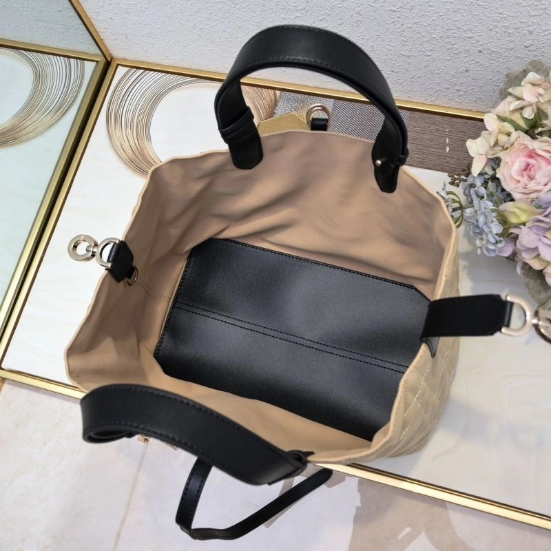 Chic Christian Dior Shopping Bags 85524