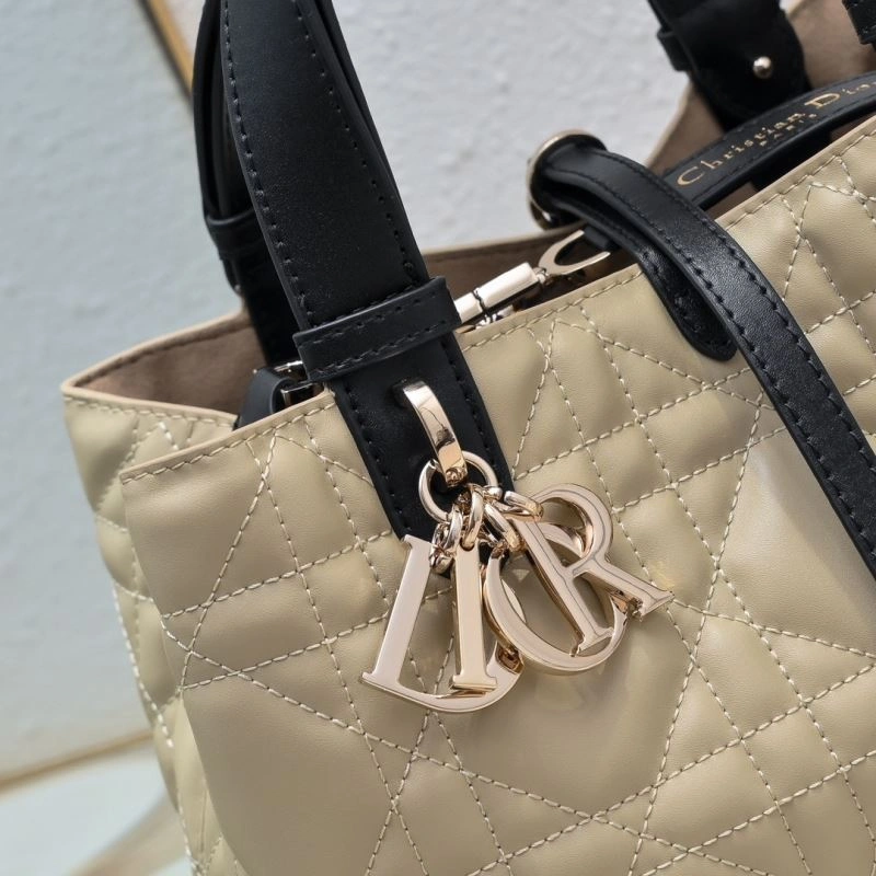 Christian Dior Shopping Bags Sophisticated 85523