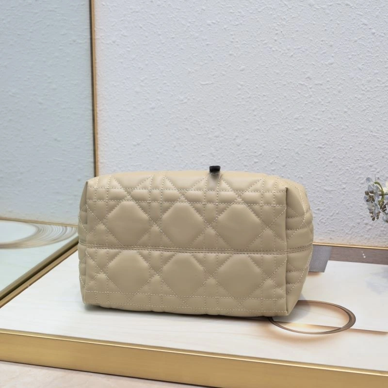 Christian Dior Shopping Bags Sophisticated 85523