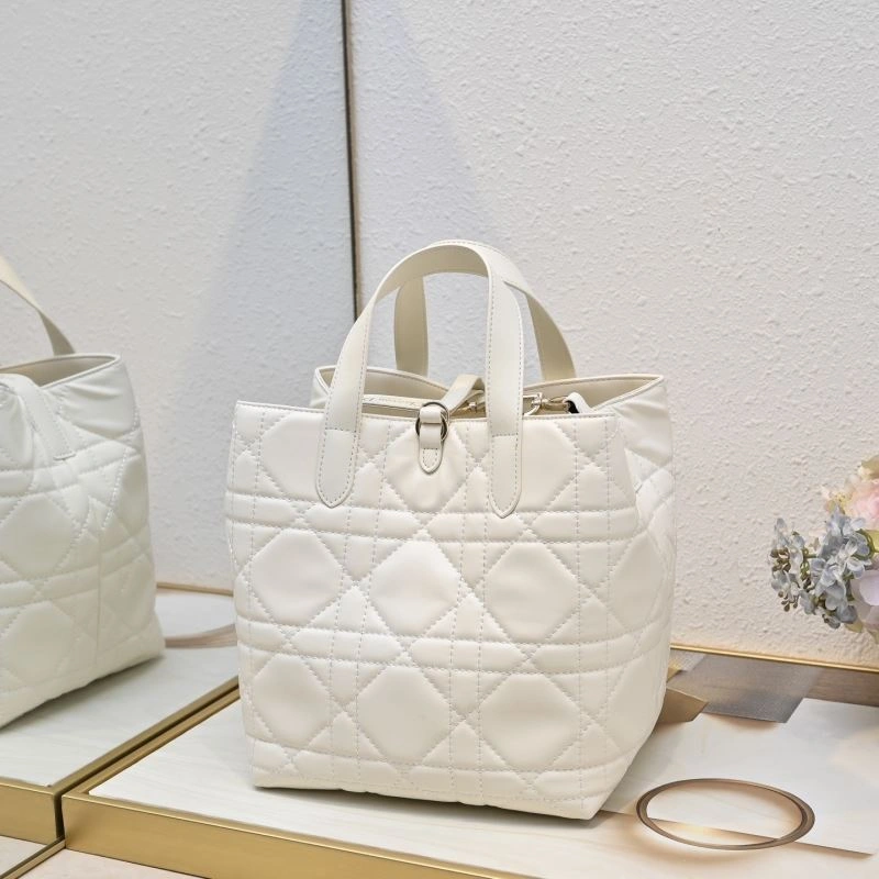 Sustainable Christian Dior Shopping Bags 85515