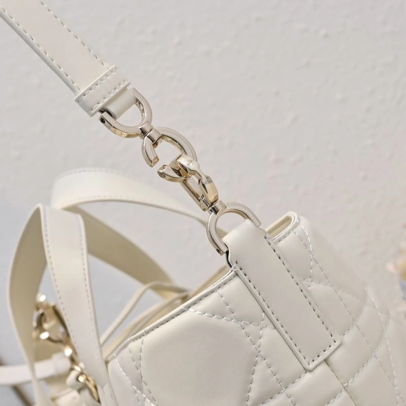 Sustainable Christian Dior Shopping Bags 85515