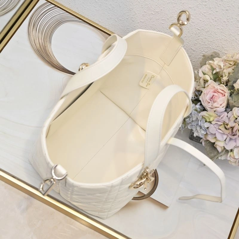 Sustainable Christian Dior Shopping Bags 85515