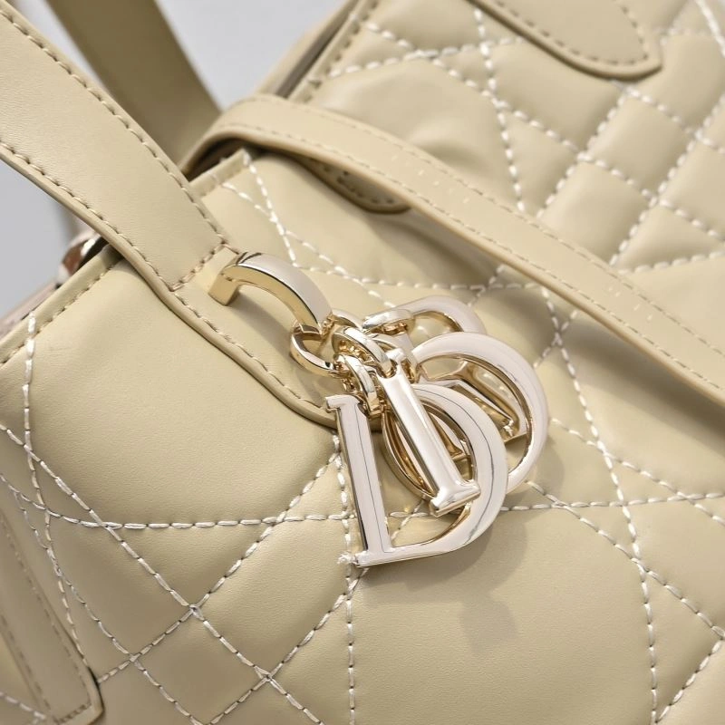 Christian Dior Shopping Bags Cozy 85540