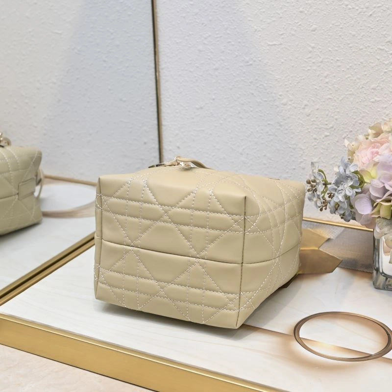 Christian Dior Shopping Bags Cozy 85540