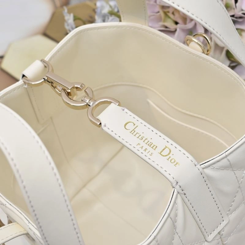 Christian Dior Shopping Bags Modern 85509