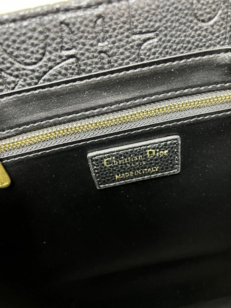 Christian Dior Shopping Bags ModernLook 84290