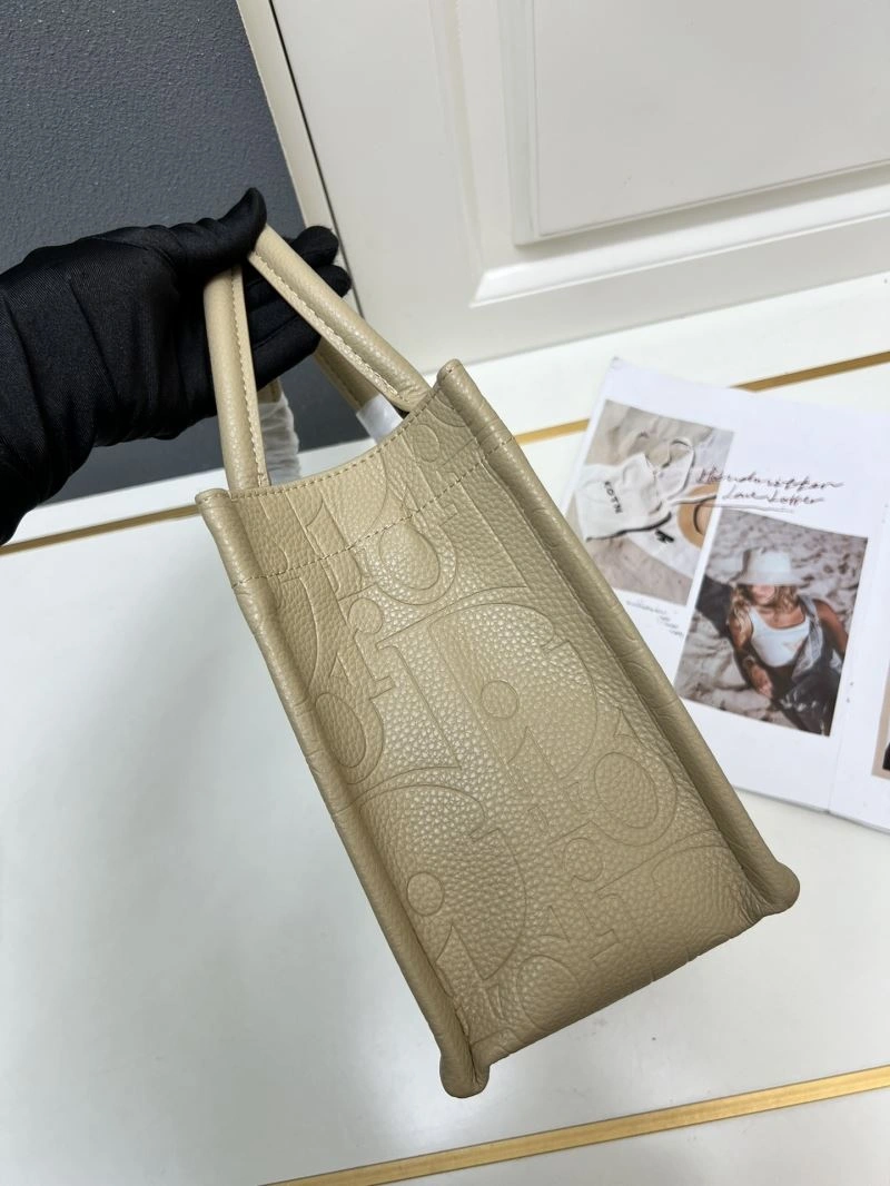 Christian Dior Shopping Bags Refined 84244