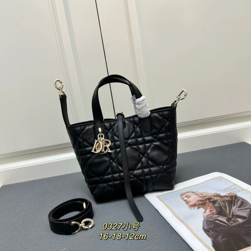 Christian Dior Shopping Bags EyeCatching 84241