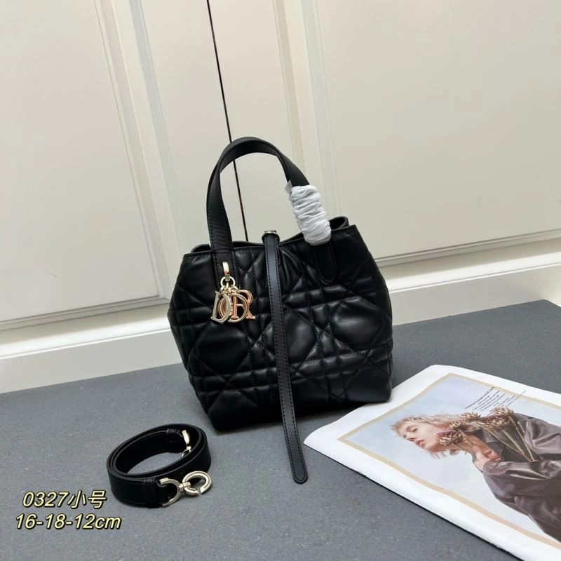 Christian Dior Shopping Bags EyeCatching 84241