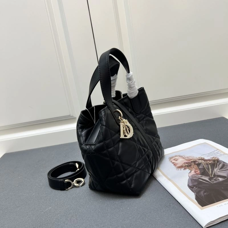 Christian Dior Shopping Bags EyeCatching 84241