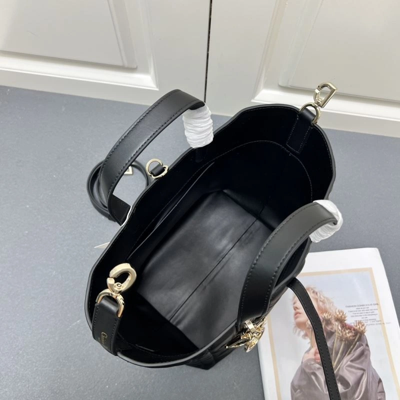 Bright Christian Dior Shopping Bags 84239