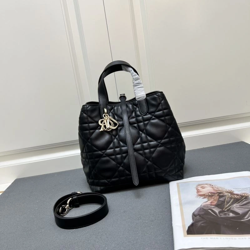 UrbanChic Christian Dior Shopping Bags 84231