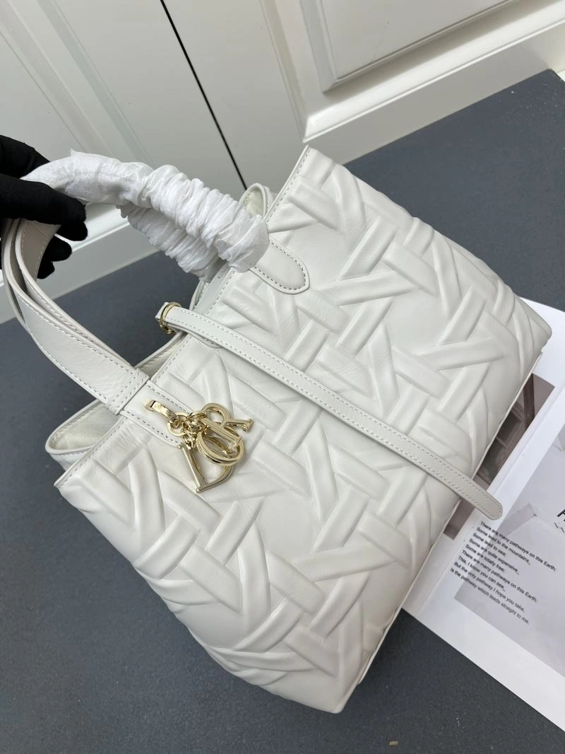 Cozy Christian Dior Shopping Bags 84302