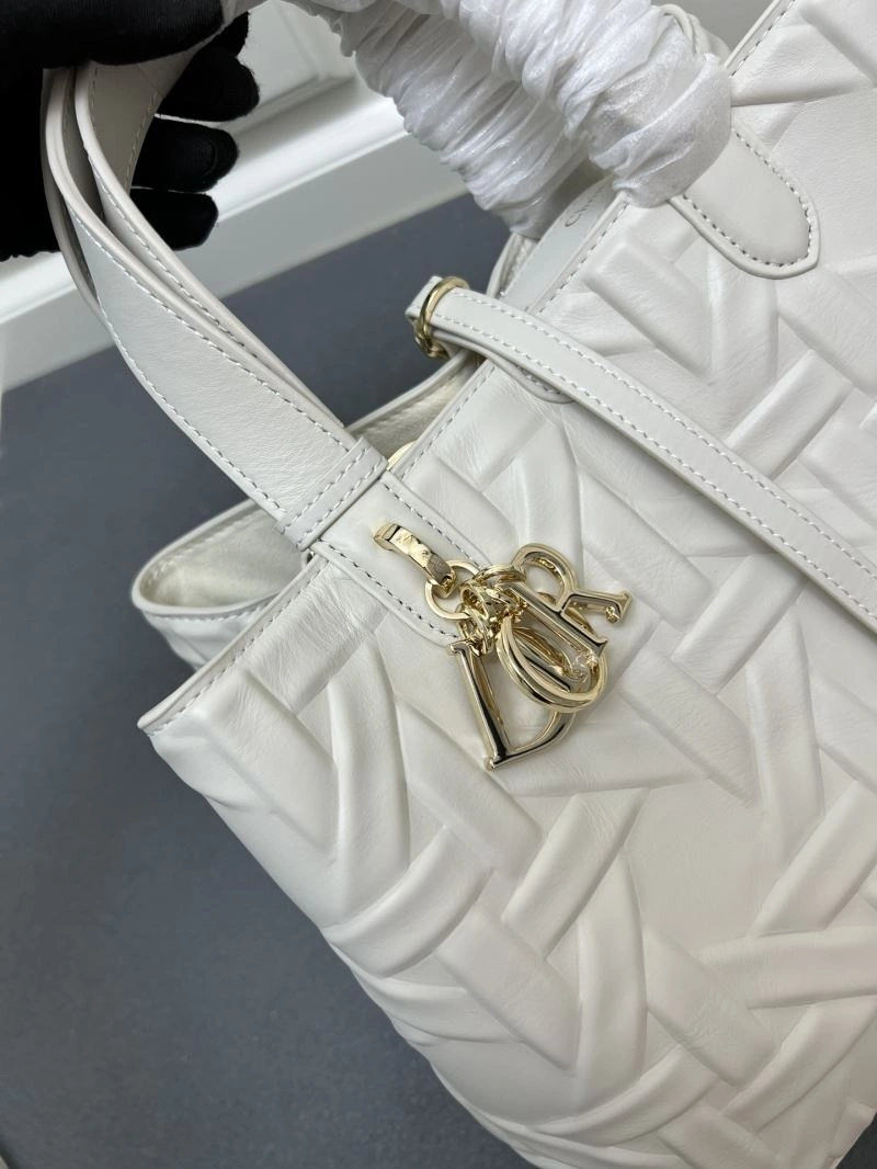 Cozy Christian Dior Shopping Bags 84302