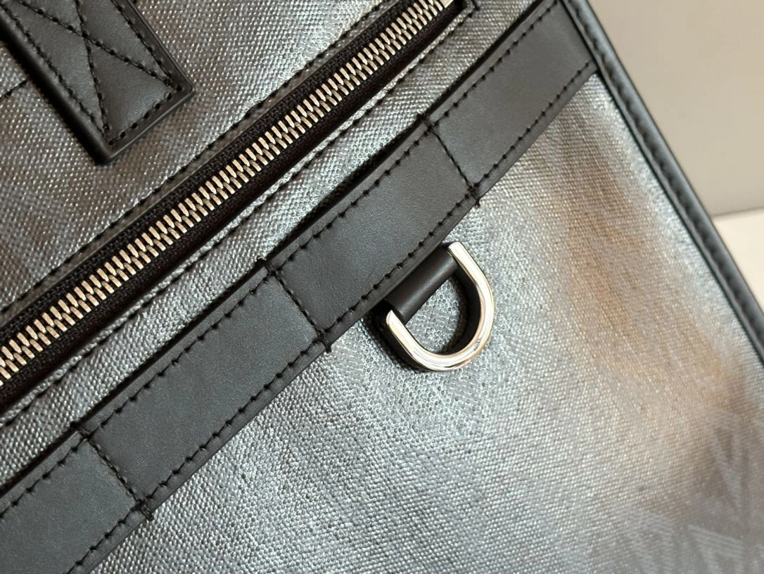 Refined Christian Dior Shopping Bags 92260