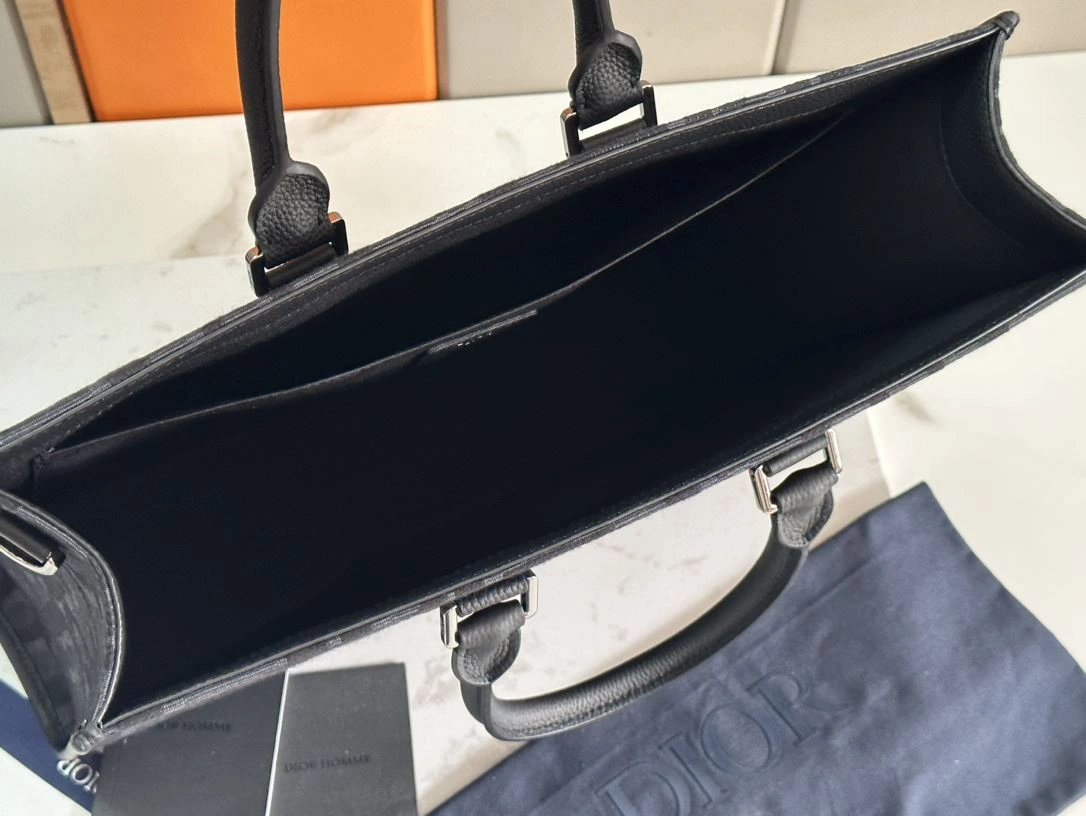 FreshLook Christian Dior Shopping Bags 92190