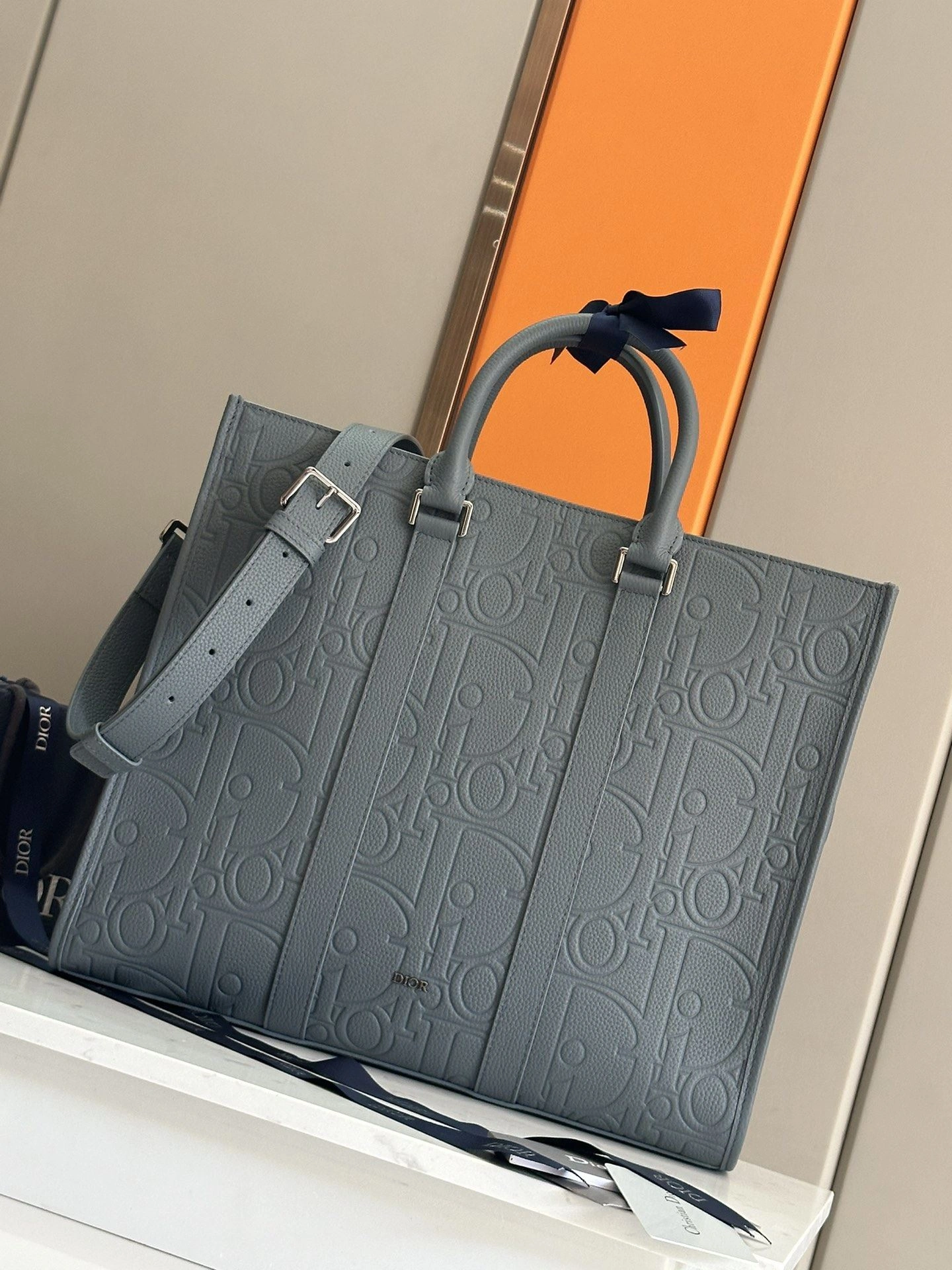 Fashionable Christian Dior Shopping Bags 92186
