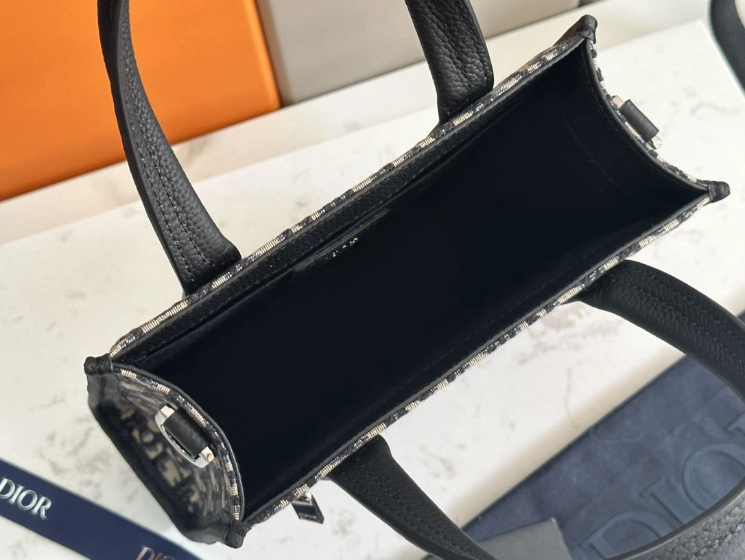 AllSeason Christian Dior Shopping Bags 92182