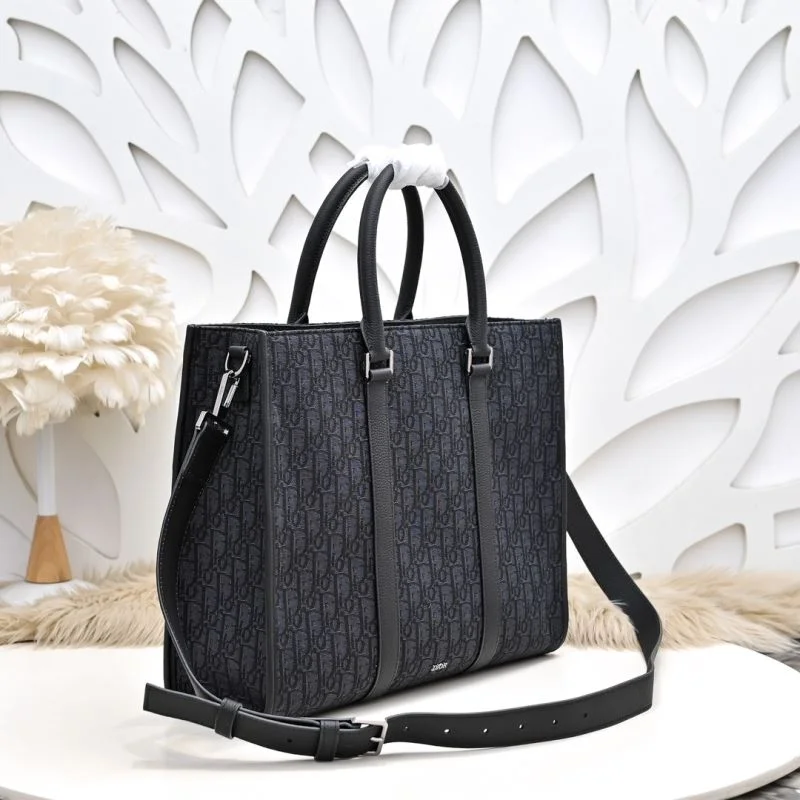 WellDesigned Christian Dior Shopping Bags 46265