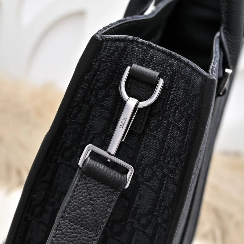 WellDesigned Christian Dior Shopping Bags 46265