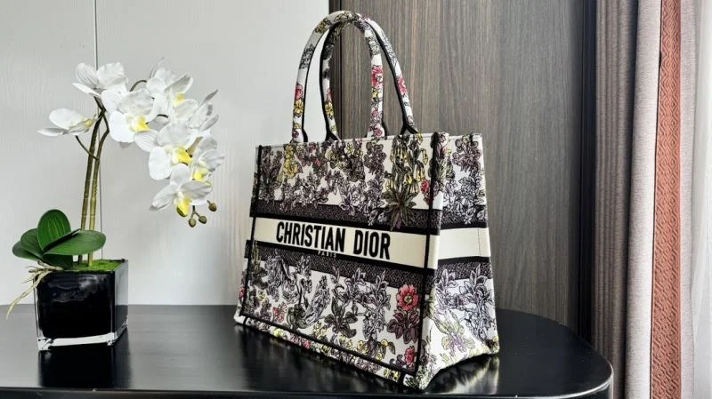 Christian Dior Shopping Bags Colorful 46256