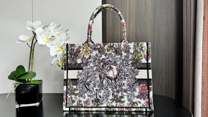 Christian Dior Shopping Bags Colorful 46256